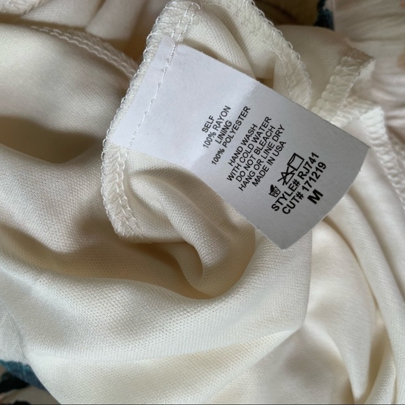 NWT By Together Floral Skirt - Picture 5 of 5